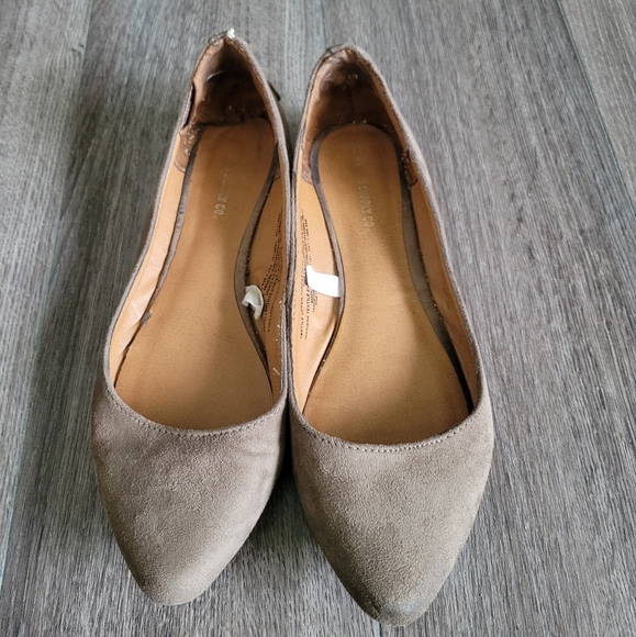 FREE with purchase * Mossimo Supply Co Flats - Picture 3 of 6